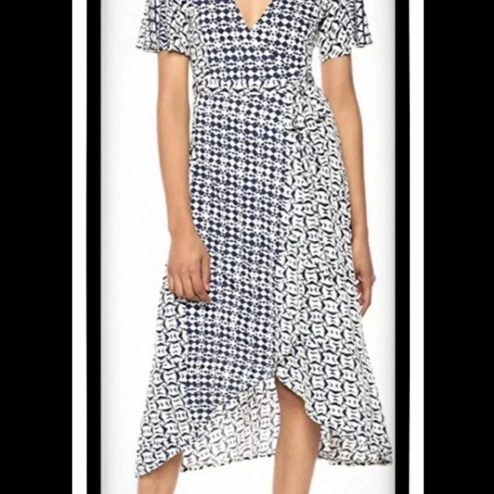 Lucky Brand Boho Blue & Cream Geometric Print Wrap Maxi Dress Size Small - Picture 10 of 11